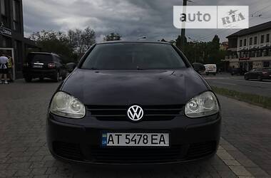 Volkswagen Golf  2004