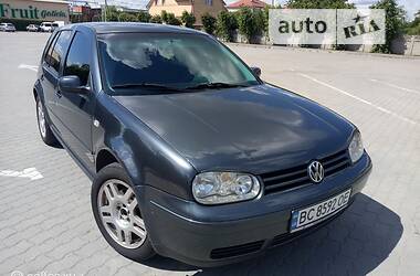 Volkswagen Golf  2001