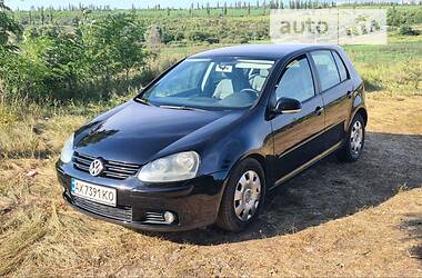 Volkswagen Golf  2004