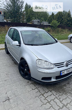 Volkswagen Golf  2005