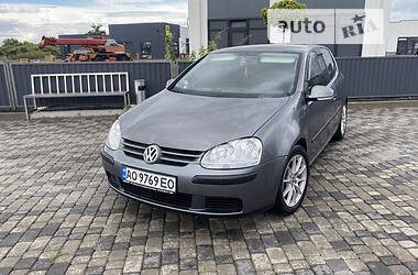 Volkswagen Golf  2005