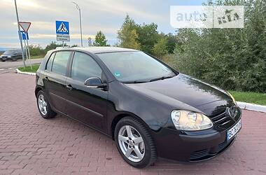 Volkswagen Golf  2005