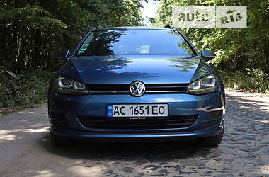 Volkswagen Golf  2016