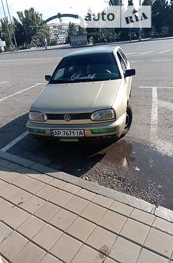 Volkswagen Golf   1996