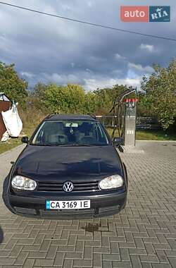Volkswagen Golf  2001