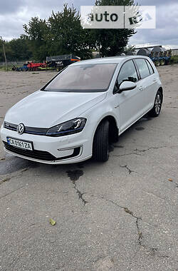 Volkswagen Golf  2016