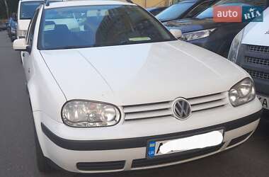 Volkswagen Golf Addition 2000
