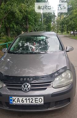 Volkswagen Golf  2004