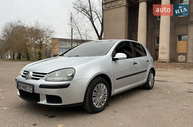 Volkswagen Golf 2004