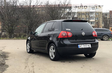 Volkswagen Golf WVWZZZ1KZ7W082828 2006