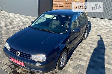 Volkswagen Golf  2001