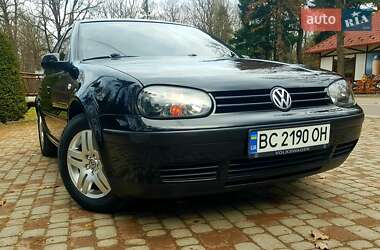 Volkswagen Golf  2002