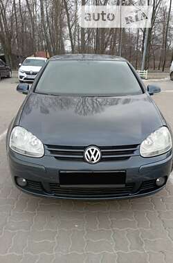 Volkswagen Golf  2005