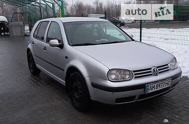 Volkswagen Golf  2001