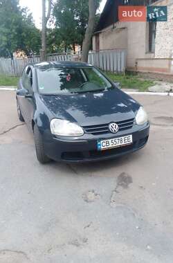Volkswagen Golf 2004