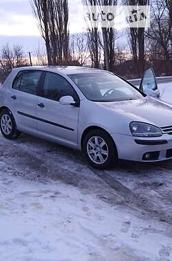 Volkswagen Golf  2003