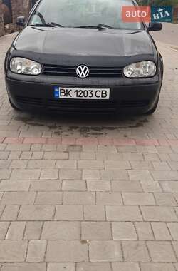 Volkswagen Golf 2001