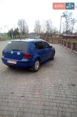 Volkswagen Golf  2001