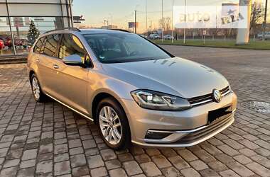 Volkswagen Golf  2017
