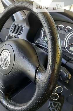 Volkswagen Golf 2003