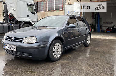 Volkswagen Golf  2000