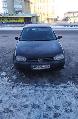 Volkswagen Golf  2000