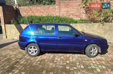 Volkswagen Golf  1997