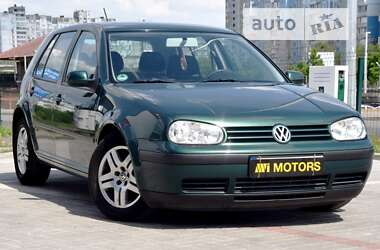 Volkswagen Golf  2001