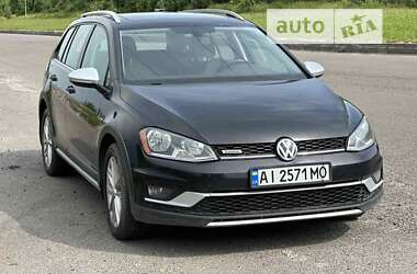 Volkswagen Golf  2016