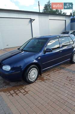 Volkswagen Golf 2000