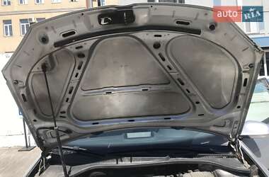 Volkswagen Golf  2004