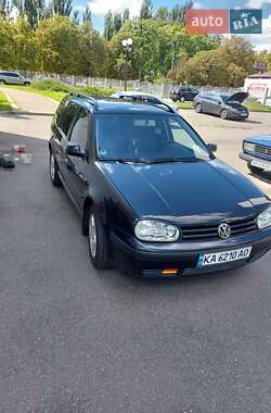 Volkswagen Golf  2004