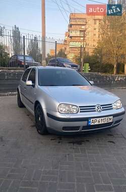 Volkswagen Golf  2000