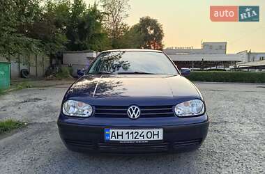 Volkswagen Golf 2001