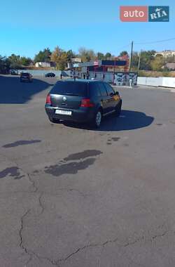 Volkswagen Golf  2001