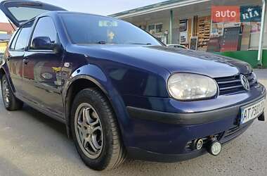 Volkswagen Golf  2002