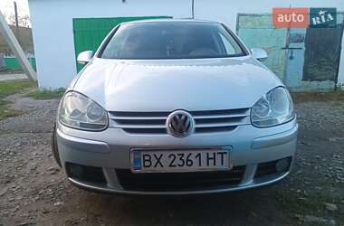 Volkswagen Golf  2004