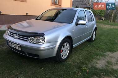 Volkswagen Golf  2002