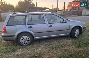 Volkswagen Golf  2005