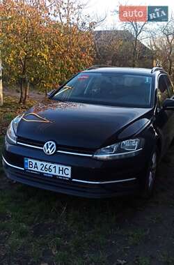 Volkswagen Golf  2019