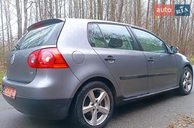 Volkswagen Golf 2005