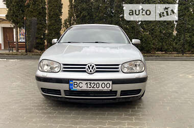 Volkswagen Golf  2002