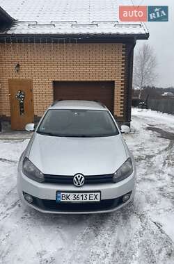 Volkswagen Golf  2010