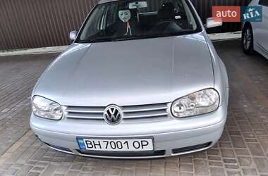 Volkswagen Golf  2001