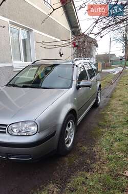Volkswagen Golf  2003