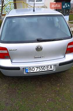 Volkswagen Golf 2002