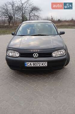 Volkswagen Golf  2002