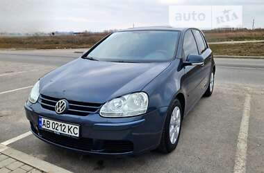 Volkswagen Golf  2005