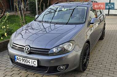 Volkswagen Golf  2010
