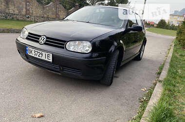 Volkswagen Golf  2003